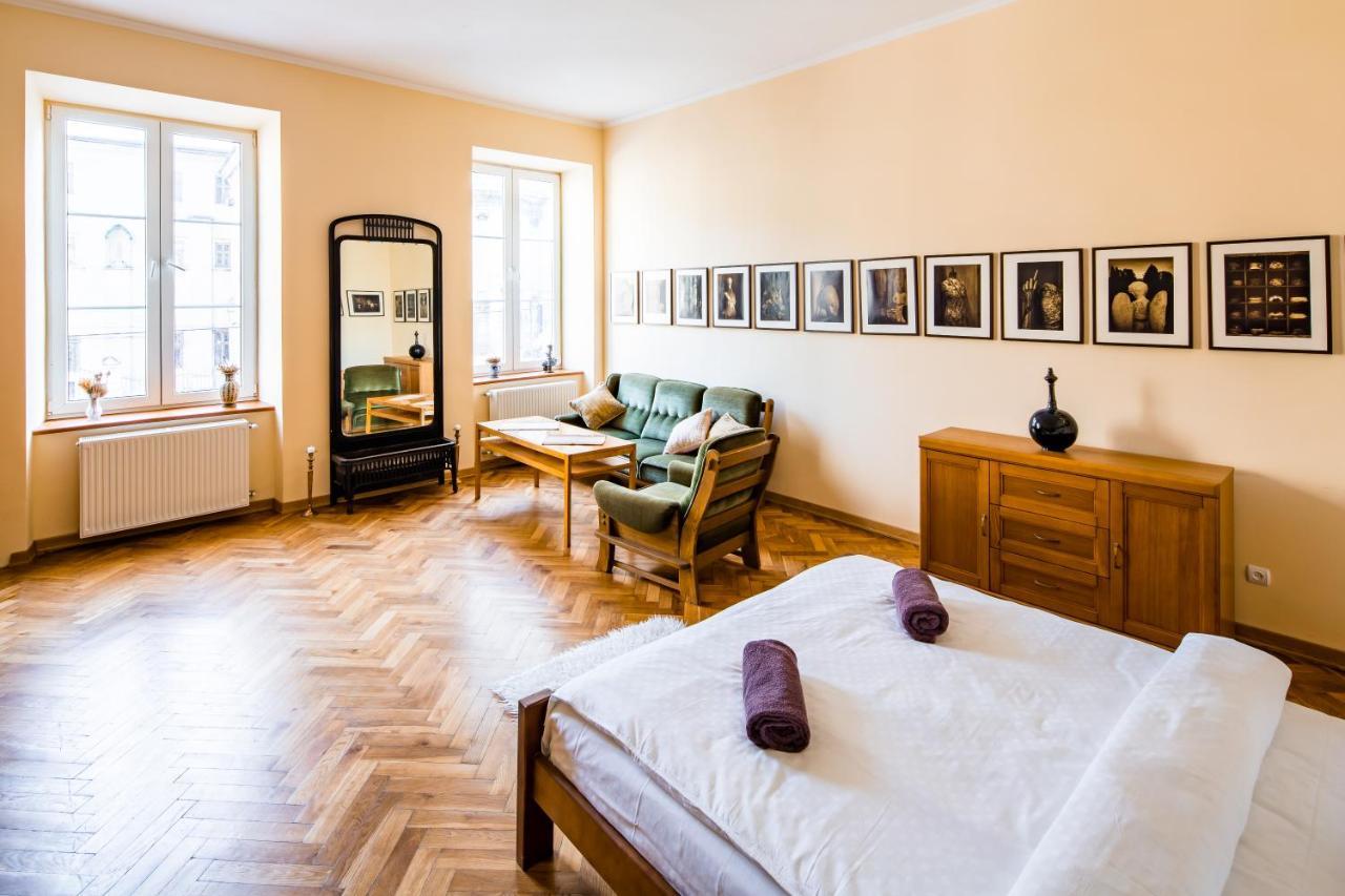 Appartamento Romari Ставропігійська Leopoli Esterno foto