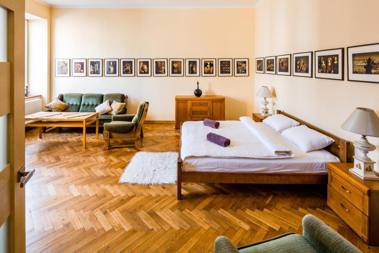 Appartamento Romari Ставропігійська Leopoli Esterno foto